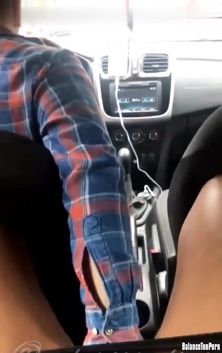 Doigtée par son chauffeur Uber