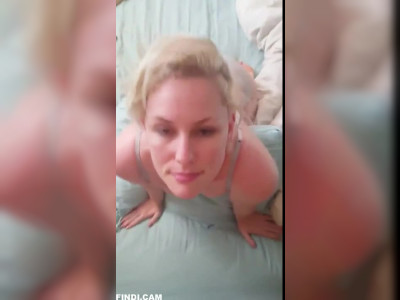Une milf twerk en sucant son homme