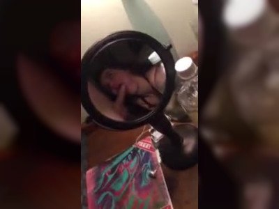 Elle est complètement accro à la fellation