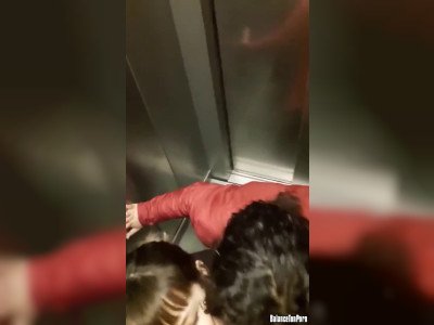 Ce français a trois copines