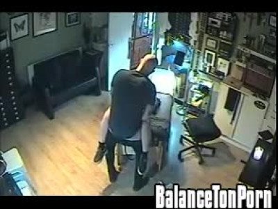 Baisée par le tatoueur