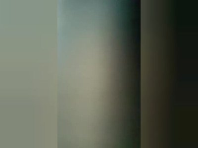 Ils baisent à l'arrière du bus